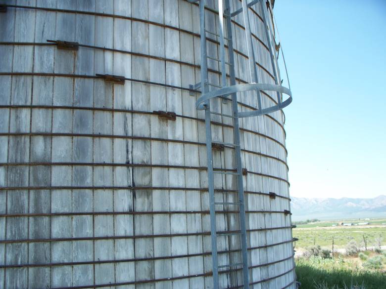 Redwood Water Tank